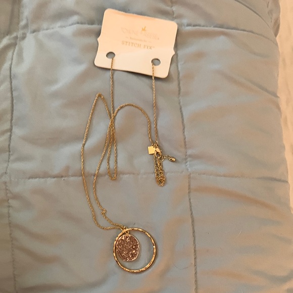 StitchFix Jewelry - Long necklace with circle accents